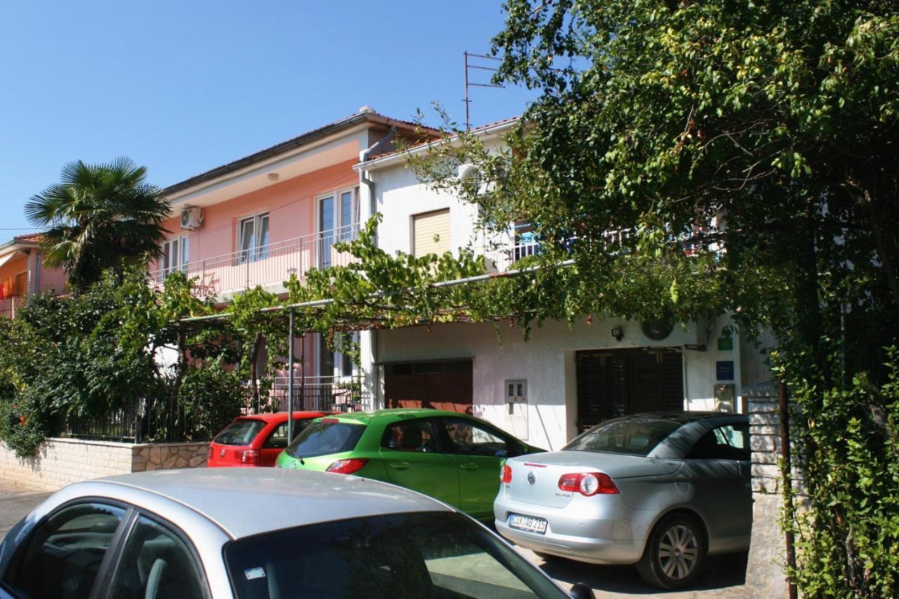 Apartments With A Parking Space Pula - 6985 *